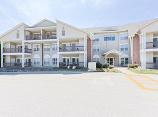 218 Reservoir St UNIT 106, Holden, MA 01520