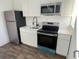 2717 W Glenwood Ave FLOOR 3, Philadelphia, PA 19121