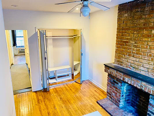 Living room, photo 1
