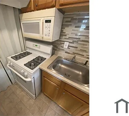 2 bed, 900 sqft, $2,057 — Photo 1
