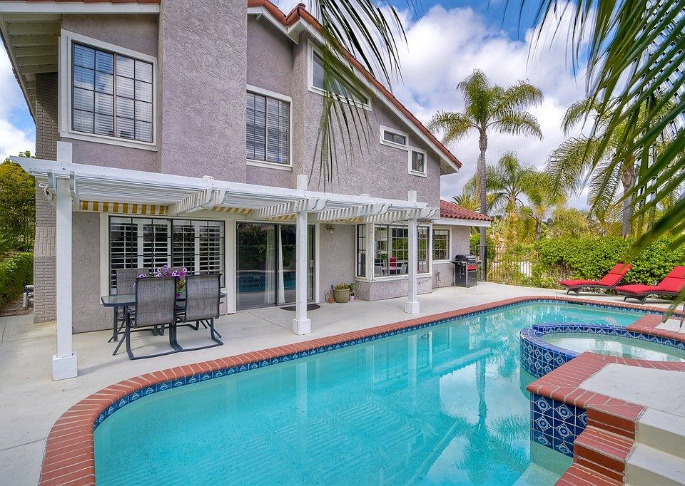 1st image of 1825 Goldenrod Ln