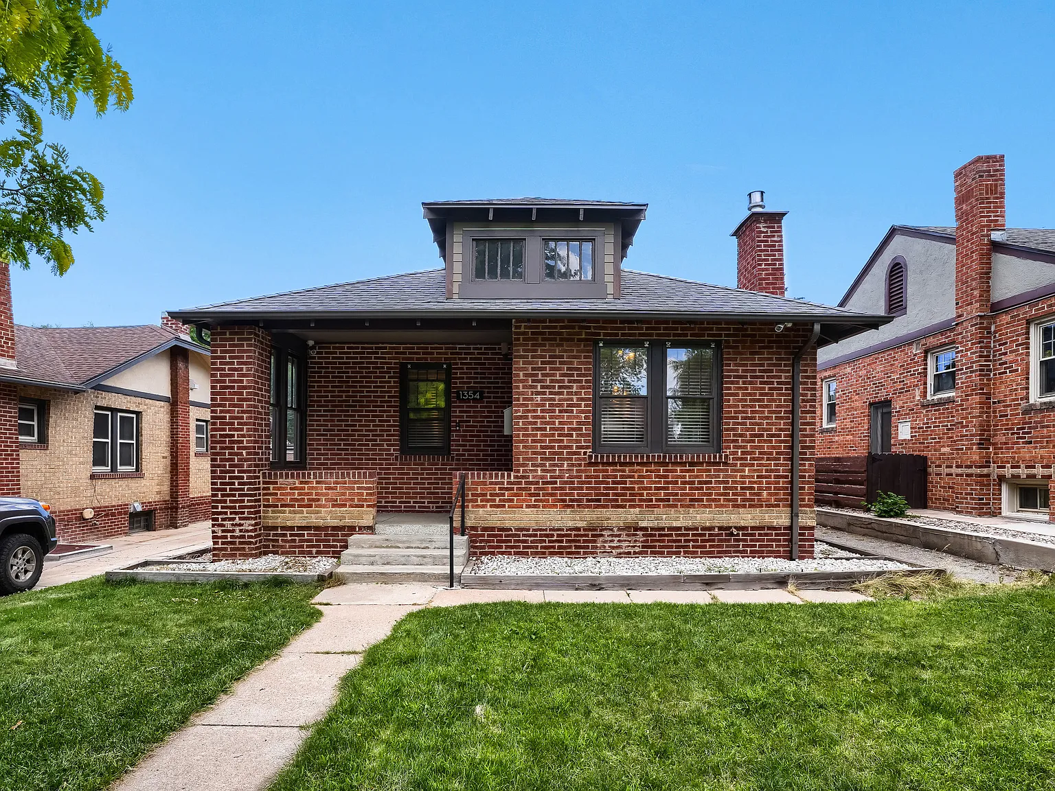 3 bed, 1719 sqft, $3,300 — Photo 1