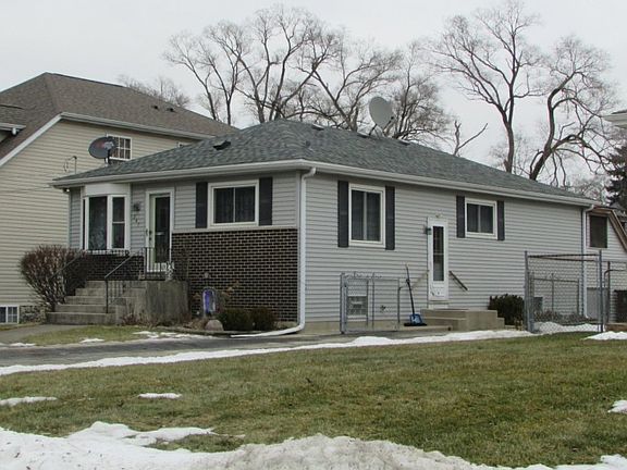 3rd image of 247 Dalewood Ave