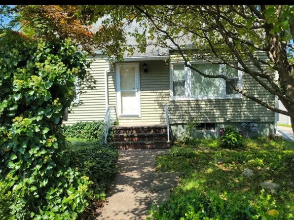 17 Stearns Ave, Johnson City, NY 13790