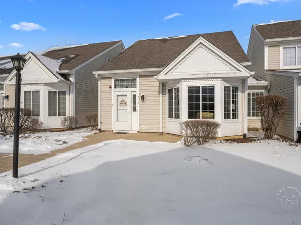 516 E Victoria Cir, North Aurora, IL 60542