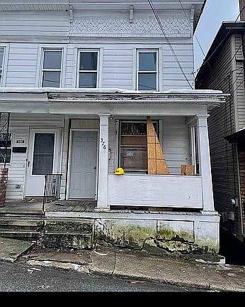 4th image of 376 W Snyder Ave