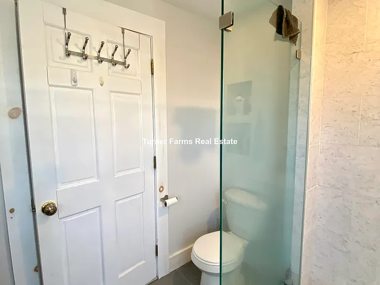 14 Renfrew St — Photo 3
