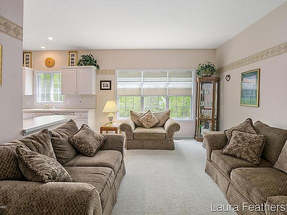 4th image of 1974 Jansen Woods Ct