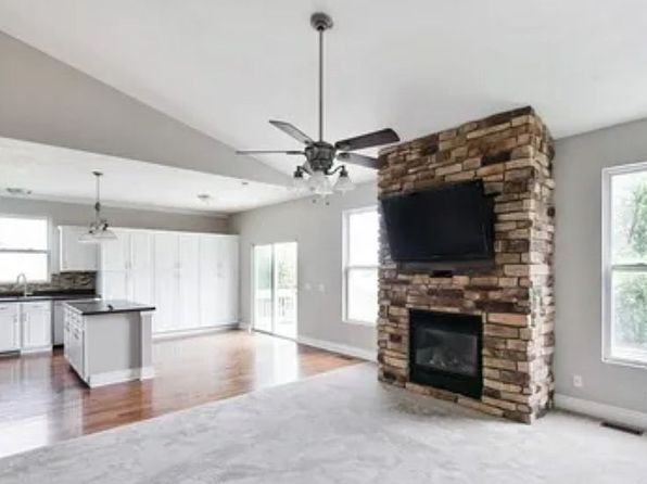 11351 S 198th St, Gretna, NE 68028