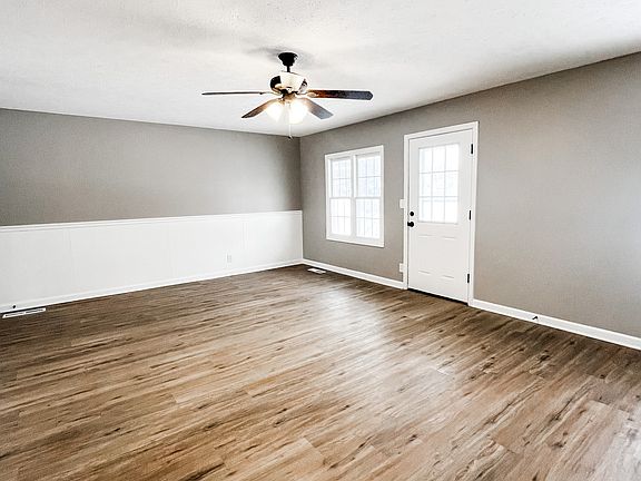 2nd image of 1508 Woodside Dr