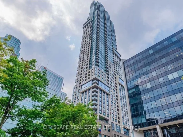 88 Scott St #1804, Toronto, ON M5E 0A9