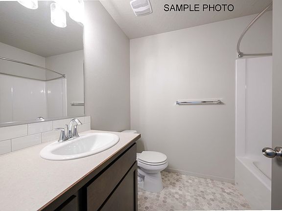 5th image of 153 S Treeline St