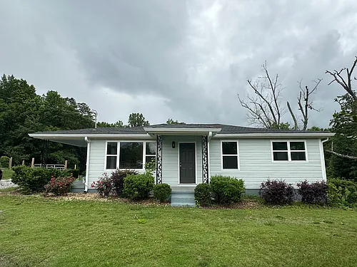10424 Cumming Hwy Photo 1
