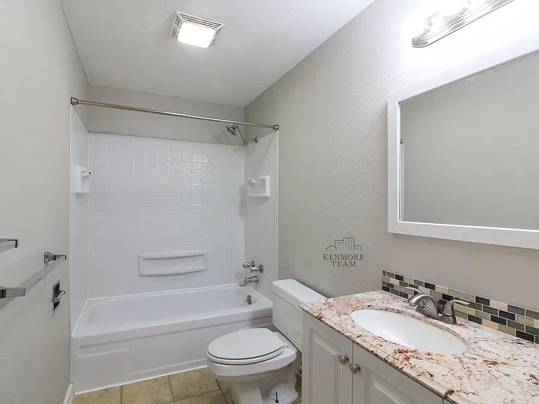 1608 W 14th Ave — Photo 8