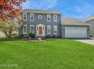 1203 Saddle Ridge Trl, Cary, IL 60013