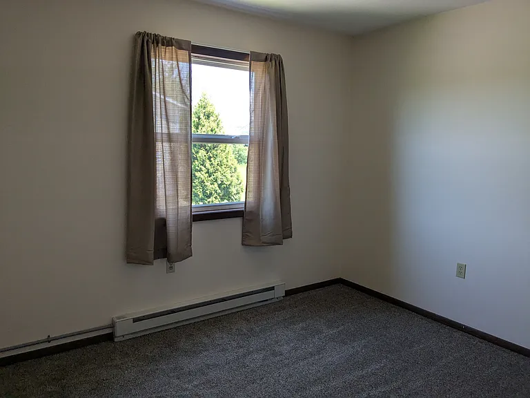 500 W Sharon Ave #A — Photo 5