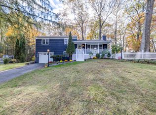 32 Dana Rd, Danbury, CT 06811