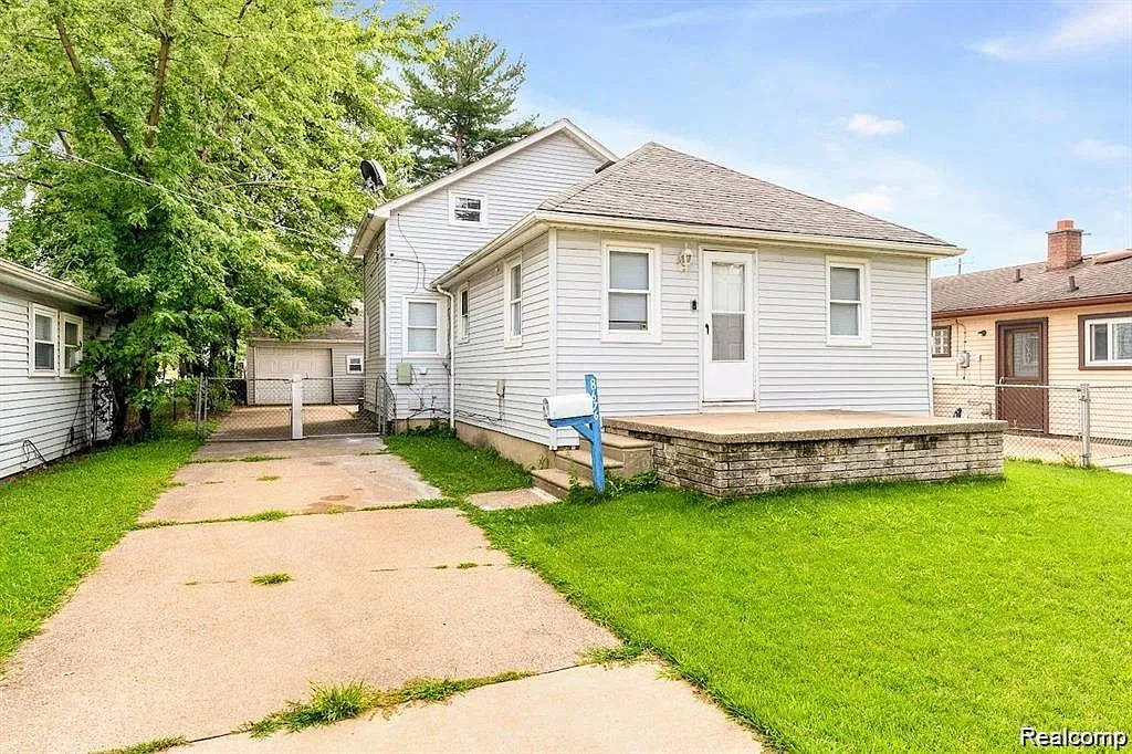 2 bed, 1000 sqft, $1,600 — Photo 1