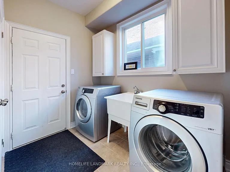 73 Graihawk Dr — Photo 35