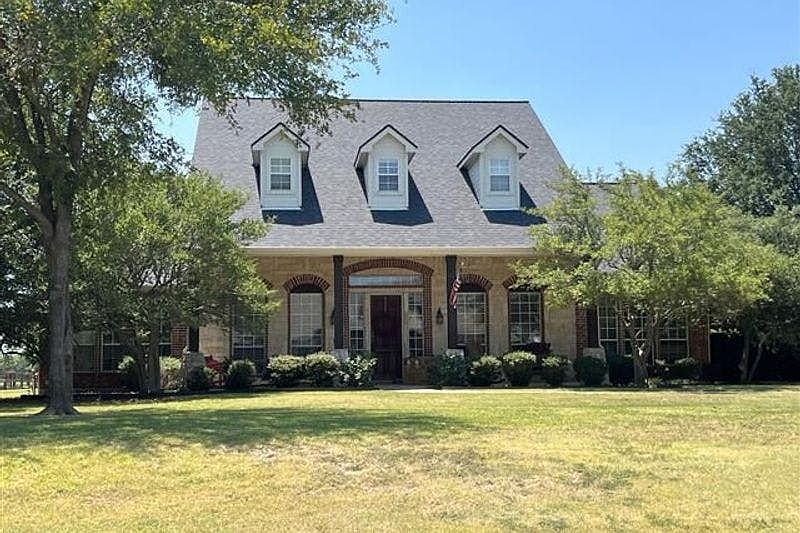 1st image of 4504 Argyle Ln