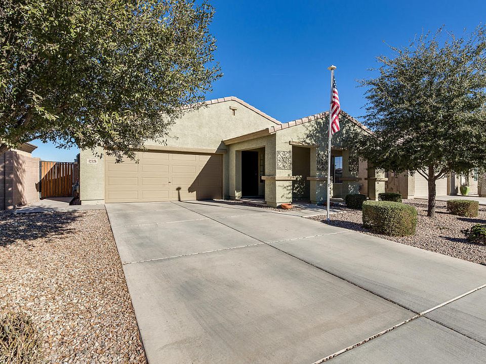 2nd image of 42426 W Mira Ct