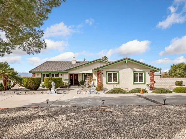 16064 Saint Timothy Rd, Apple Valley, CA 92307
