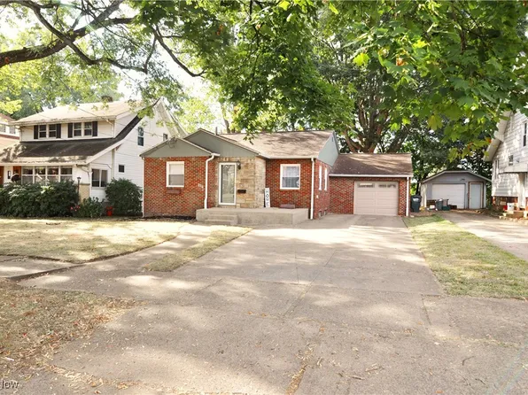 334 E Tuscarawas Ave, Barberton, OH 44203