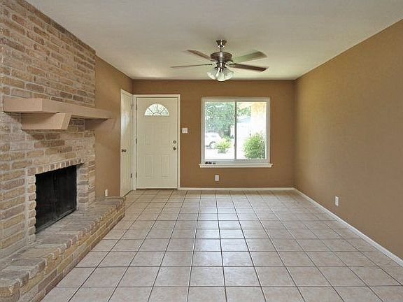 2nd image of 9367 Valley Bnd