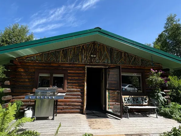 15321 Husky St, Eagle River, AK 99577