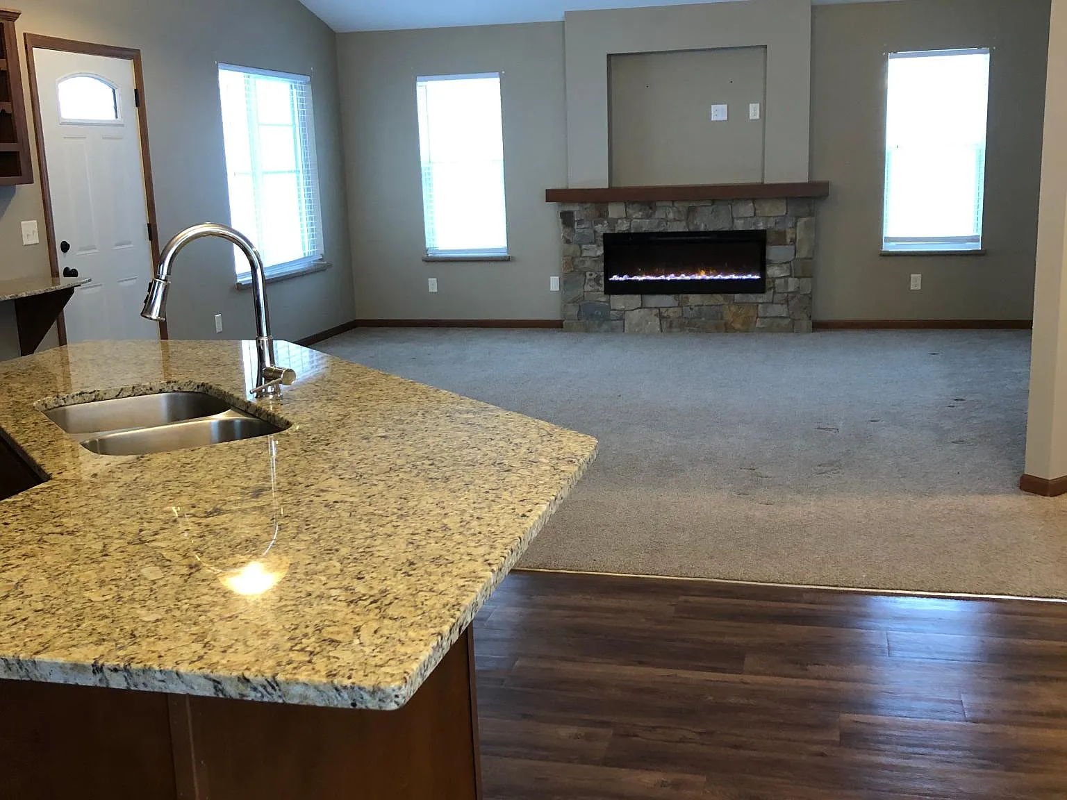 3 bed, 1530 sqft, $2,200 — Photo 2