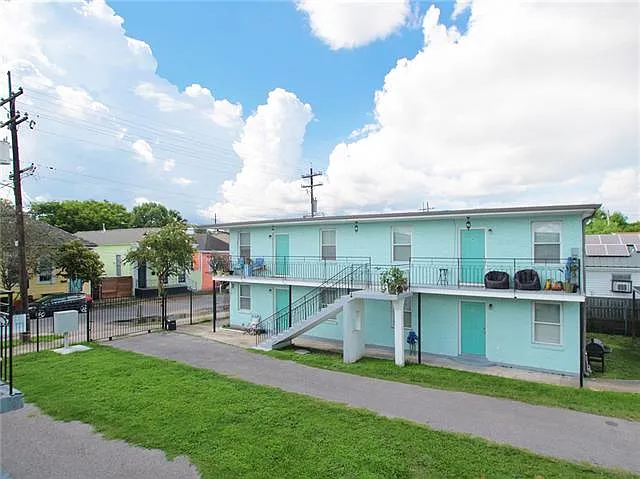 1325 Marigny St #2 — Photo 2