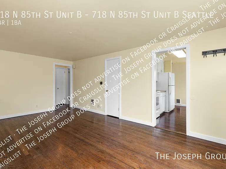 718 N 85th St #B — Photo 3