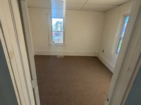 1080 Idaho St #2, Washington, PA 15301