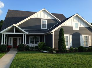 1105 Chancery Ln, Cave Springs, AR 72718