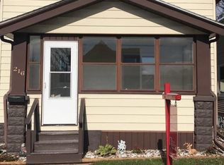 216 16th Ave SW, Cedar Rapids, IA 52404