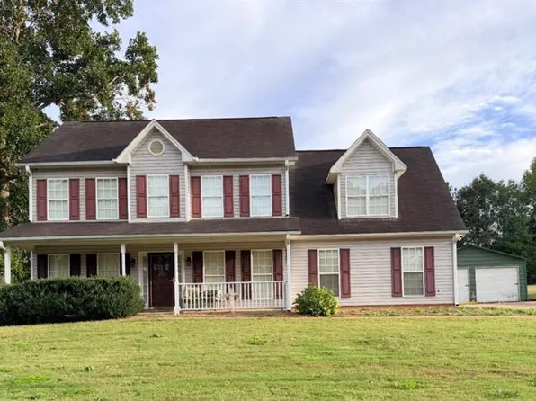 162 Edgefield Dr, Commerce, GA 30529
