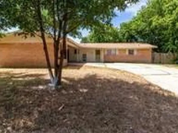 2201 Lanier Dr #A, Austin, TX 78757