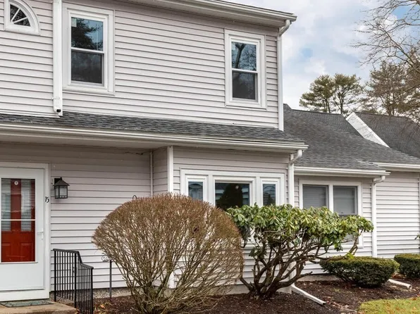 15 Whittier Ln, North Easton, MA 02356