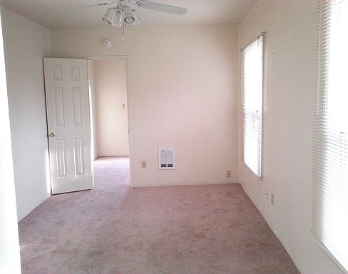 4th image of 280 Hargadine St APT 3