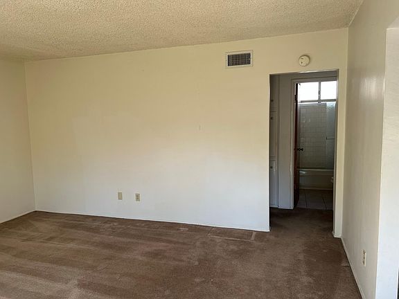 3rd image of 2140 East St