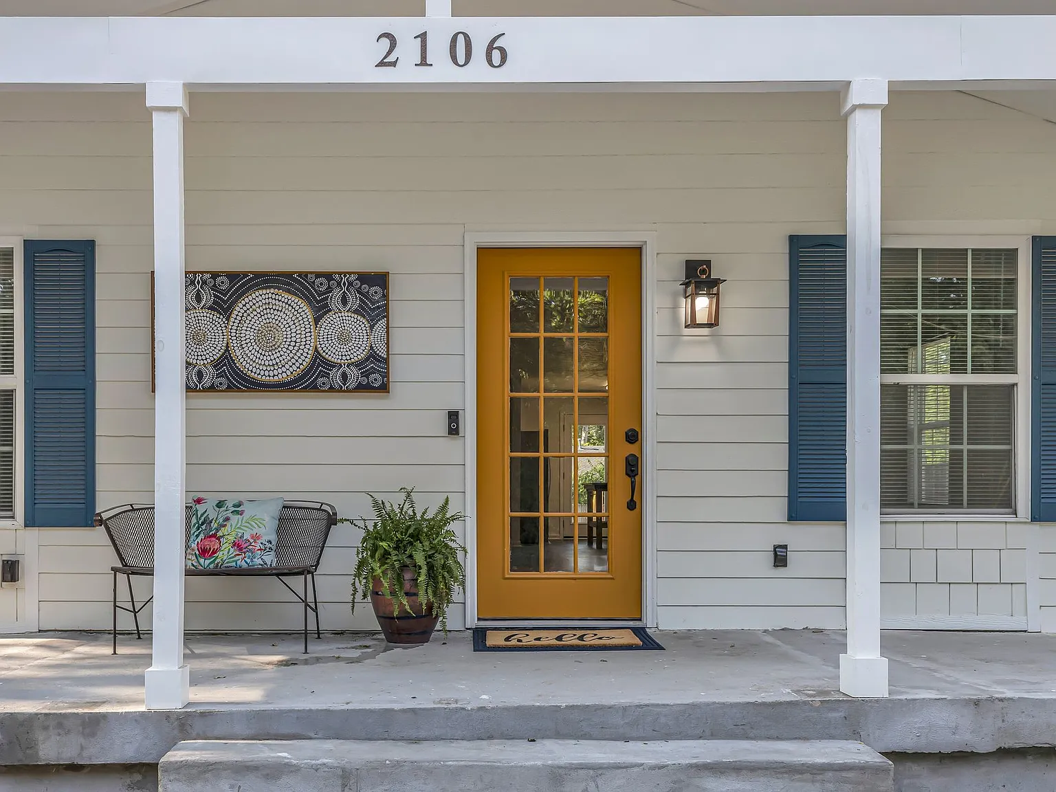 3 bed, 1.5 bath, 1247 sqft, $2,195 — Photo 3