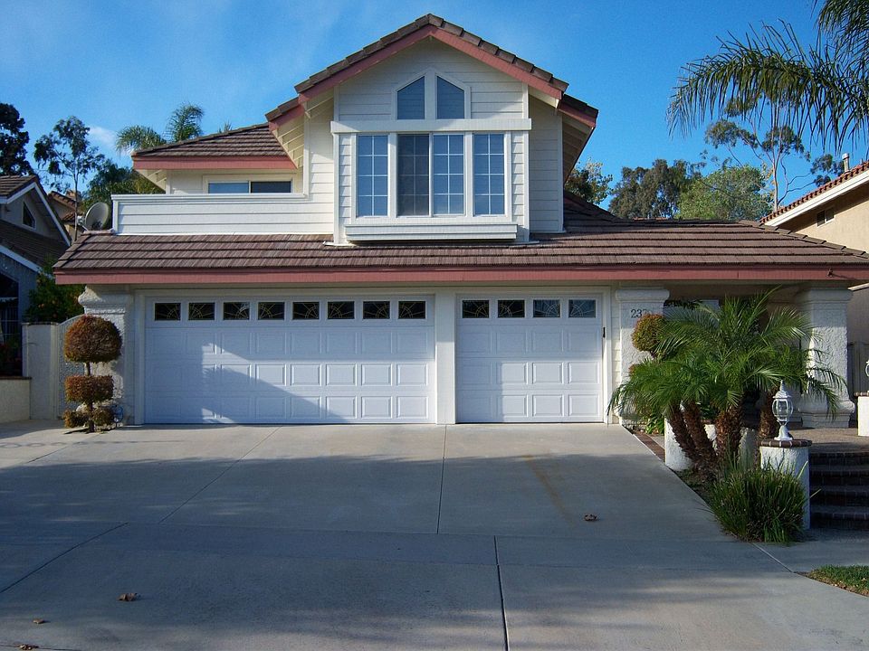 5 Bedroom/3 Bath