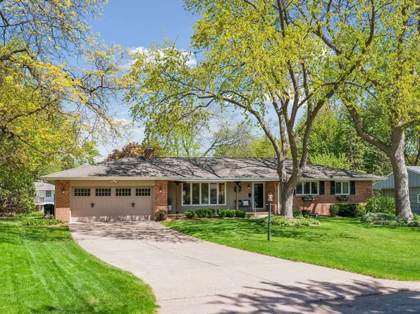 7220 Monardo Ln, Edina, MN 55435