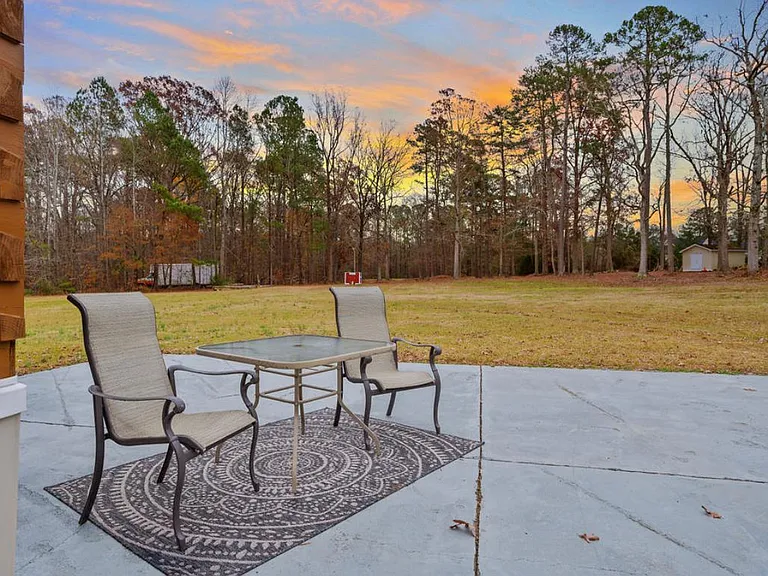 8521 Old Stage Rd #B — Photo 16