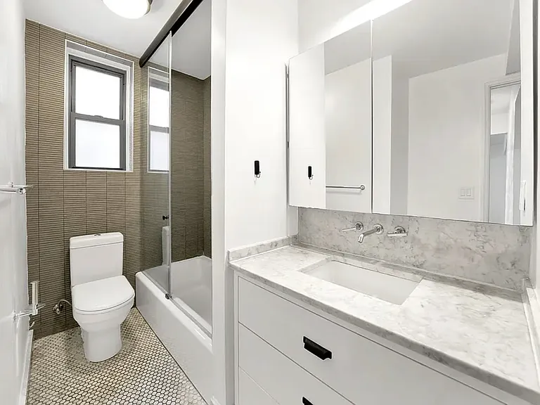 885 10th Ave #6G — Photo 6