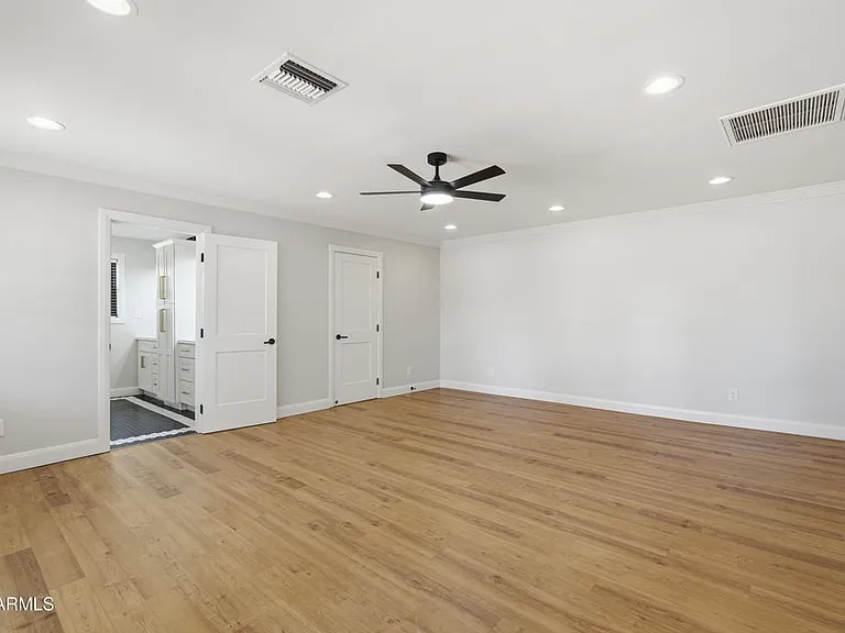2672 E Mesquite St — Photo 32