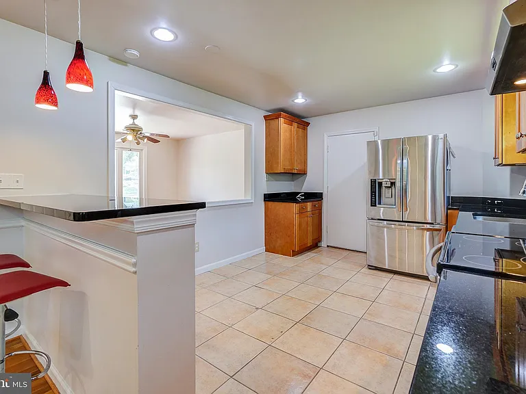 2708 Shanandale Dr — Photo 11