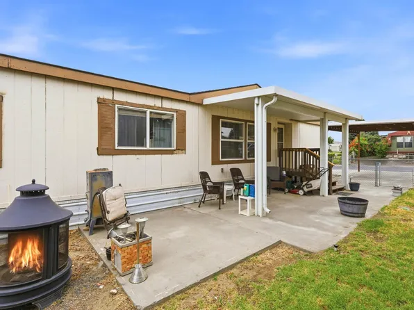 125 Lonetree Ln, Richland, WA 99352