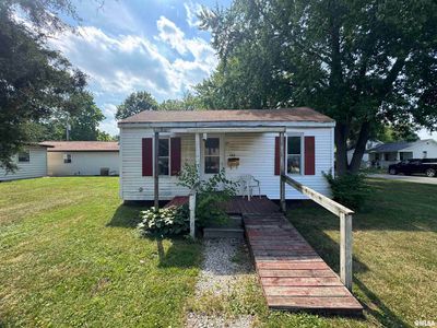 103 S Jackson St, Lincoln, IL, 62656
