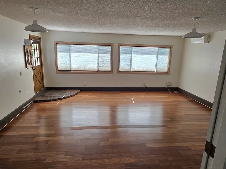 210 Stadium Dr S — Photo 1
